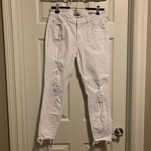 🎉Host Pick🎉 Judy Blue - White Distressed Skinny Fit Jeans